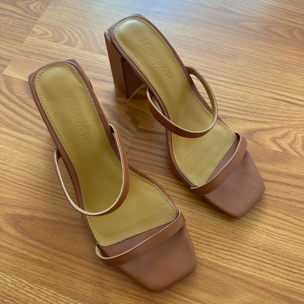 Jaggar the Label Sandals - size 6
